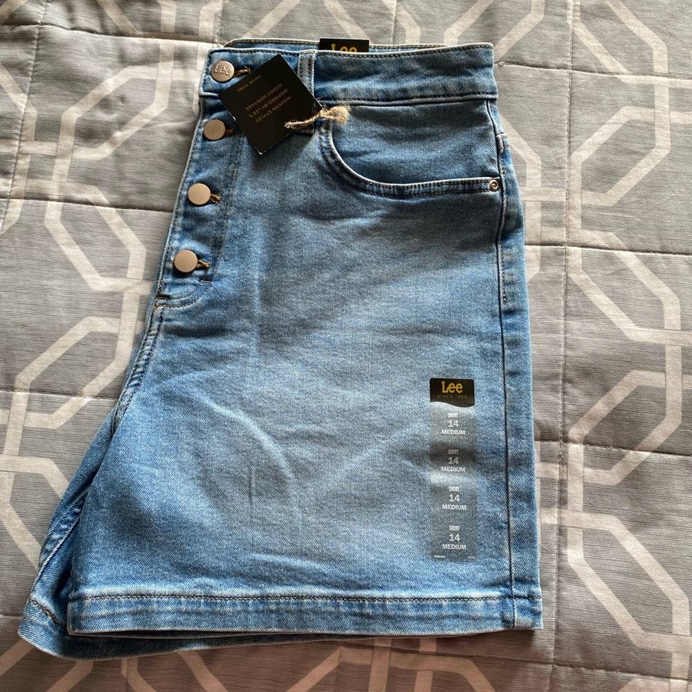 5 button fly Lee Shorts